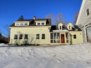 24 Greenhouse Lane, Bradford, NH 03221