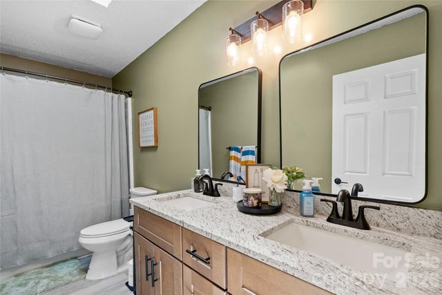 763 Bee Tree Road, Swannanoa, NC 28778