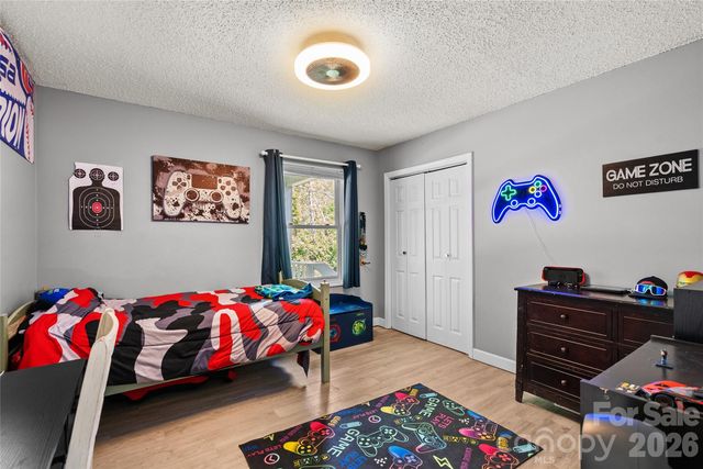 763 Bee Tree Road, Swannanoa, NC 28778