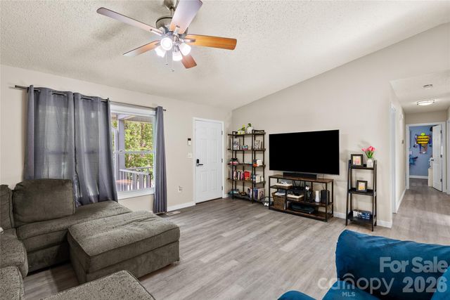 763 Bee Tree Road, Swannanoa, NC 28778