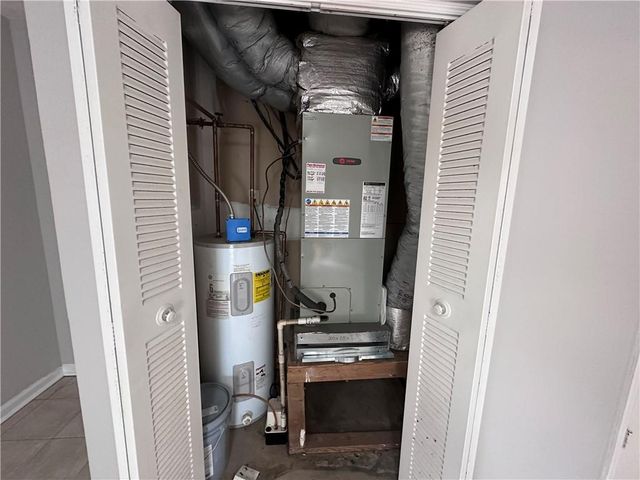 502 Oakwood Court, Woodstock, GA 30188