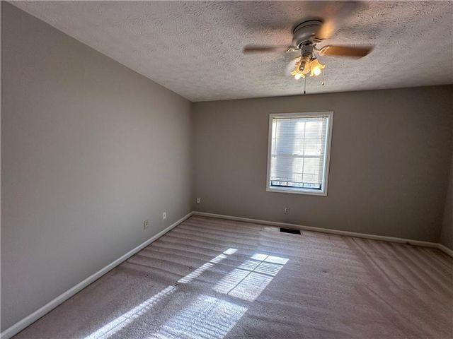 502 Oakwood Court, Woodstock, GA 30188