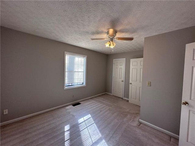 502 Oakwood Court, Woodstock, GA 30188