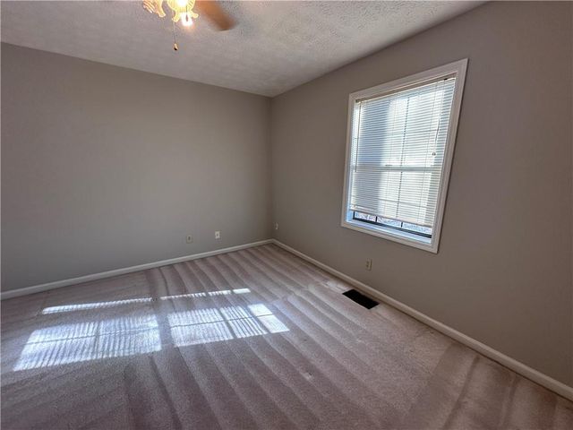 502 Oakwood Court, Woodstock, GA 30188