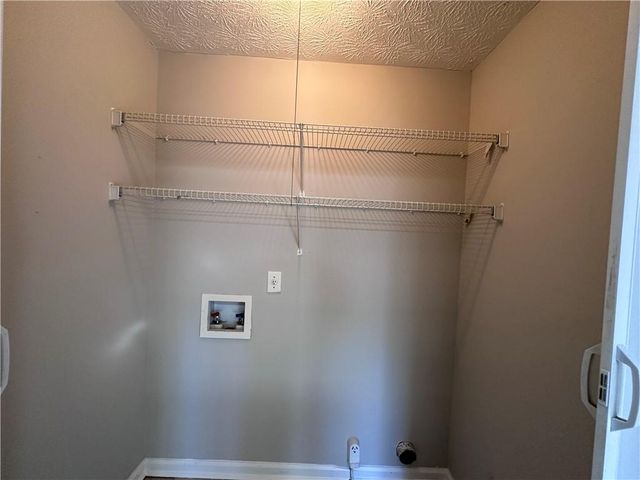 502 Oakwood Court, Woodstock, GA 30188