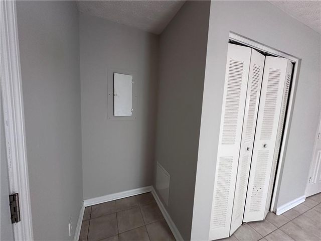 502 Oakwood Court, Woodstock, GA 30188