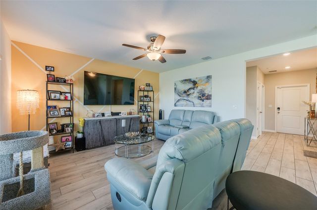 3986 WILLOWBROOK DRIVE, Edgewater, FL 32141