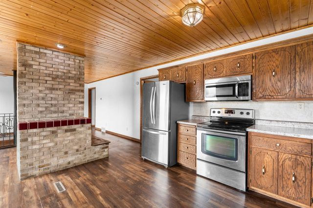 51675 Ash Avenue, Stanchfield, MN 55080