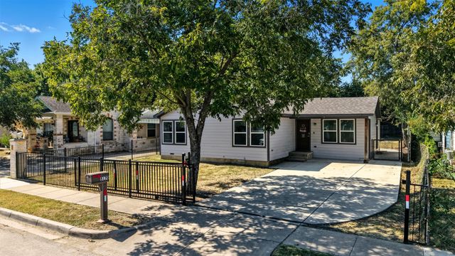 5170 Erath Street, Fort Worth, TX 76119