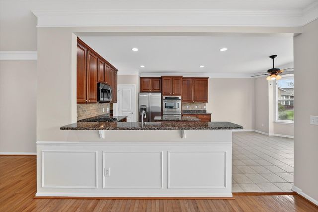 27118 Walloon Way, Brownstown Twp, MI 48134