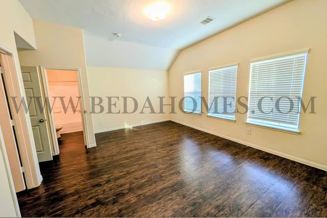 15566 Kiplands Bend Drive, Houston, TX 77014