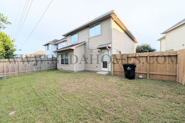 15566 Kiplands Bend Drive, Houston, TX 77014