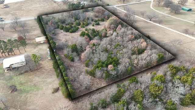 Chickasaw Trail, Davis, OK 73030