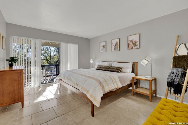 1033 Parkview Dr Apt G41, Canyon Lake, TX 78133