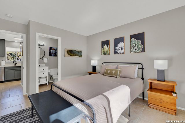 1033 Parkview Dr Apt G41, Canyon Lake, TX 78133