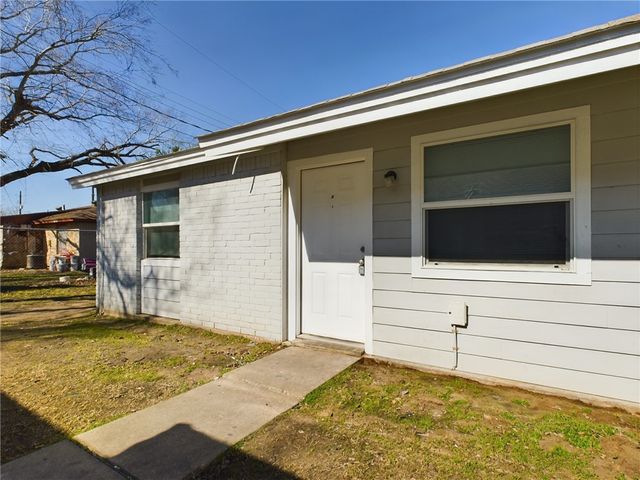 1900 Finfeather Road A, Bryan, TX 77801