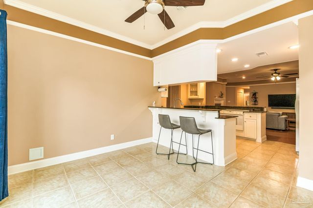 6511 Chardonnay, Pensacola, FL 32504