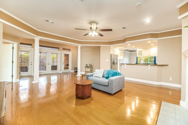 6511 Chardonnay, Pensacola, FL 32504