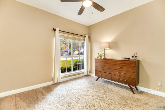 6511 Chardonnay, Pensacola, FL 32504