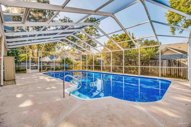 6511 Chardonnay, Pensacola, FL 32504