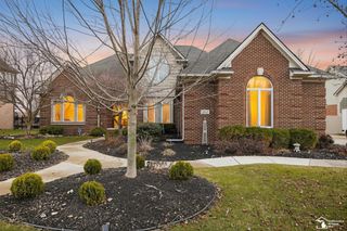 202 Orleans Avenue, Monroe, MI 48162