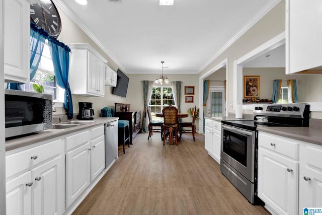 813 SAVANNAH LANE, Calera, AL 35040
