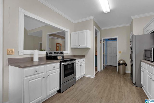 813 SAVANNAH LANE, Calera, AL 35040