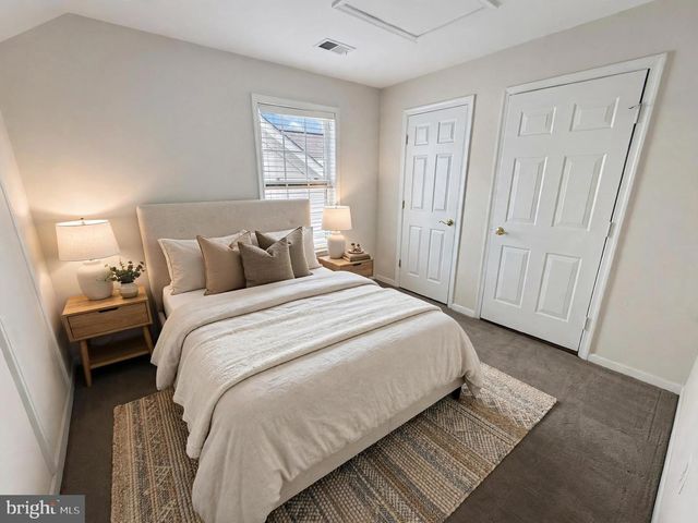817 ROYAL CRES, Rockville, MD 20850