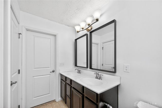 238 Irongate Drive, Englewood, OH 45322