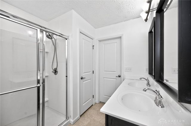 238 Irongate Drive, Englewood, OH 45322