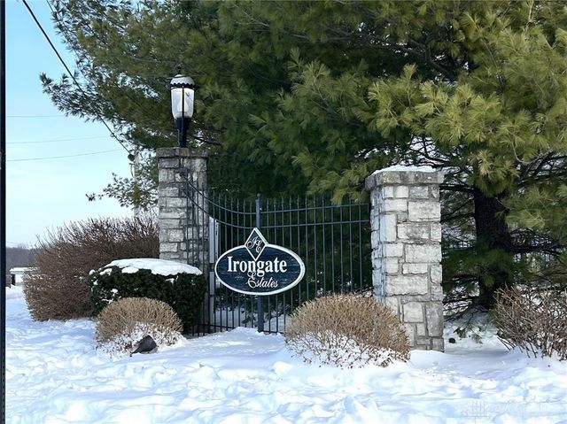 238 Irongate Drive, Englewood, OH 45322