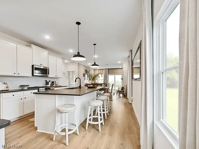 5092 Shepherds Glen, Willoughby, OH 44094