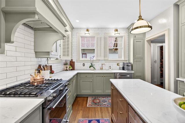 1226 GOLDEN LANE, Orlando, FL 32804