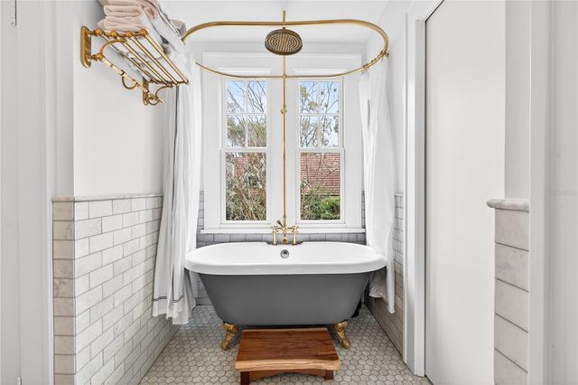 1226 GOLDEN LANE, Orlando, FL 32804