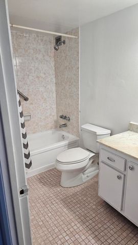 2780 NE 183rd Street 2101, Aventura, FL 33160