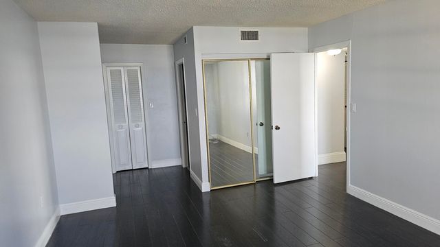 2780 NE 183rd Street 2101, Aventura, FL 33160