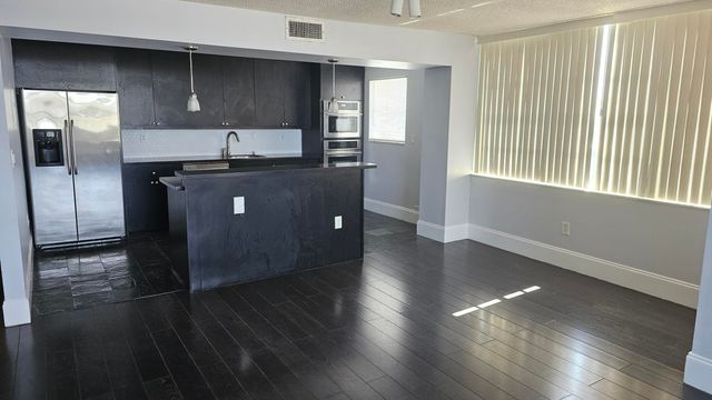 2780 NE 183rd Street 2101, Aventura, FL 33160