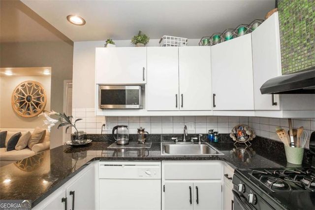 952 Myrtle Street 2, Atlanta, GA 30309