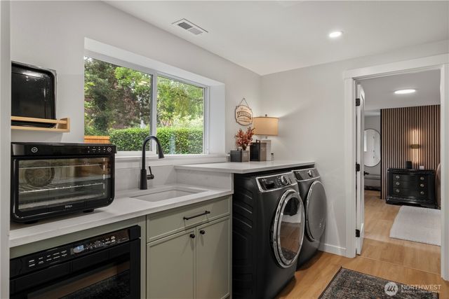 7818 NE 124th Street, Kirkland, WA 98034