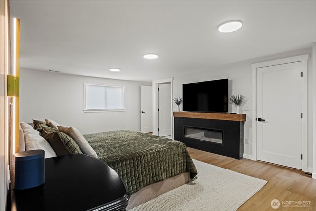 7818 NE 124th Street, Kirkland, WA 98034