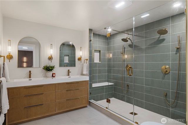 7818 NE 124th Street, Kirkland, WA 98034