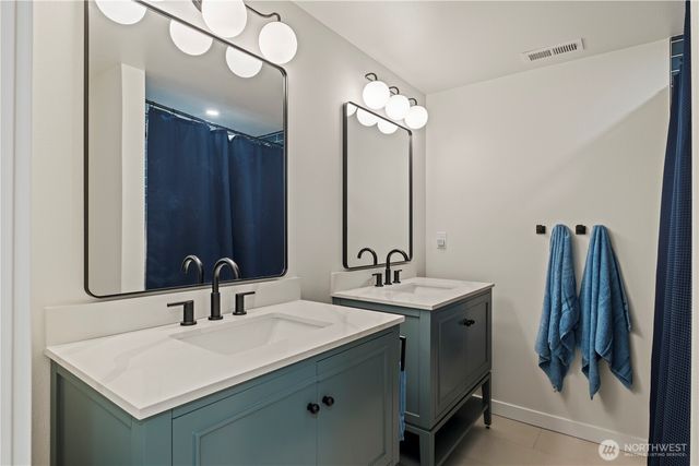 7818 NE 124th Street, Kirkland, WA 98034