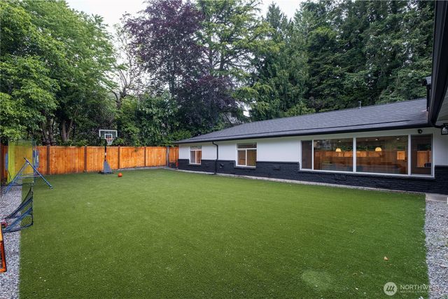 7818 NE 124th Street, Kirkland, WA 98034