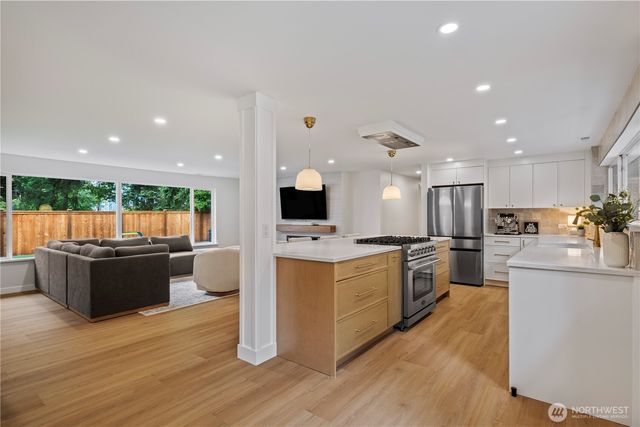 7818 NE 124th Street, Kirkland, WA 98034
