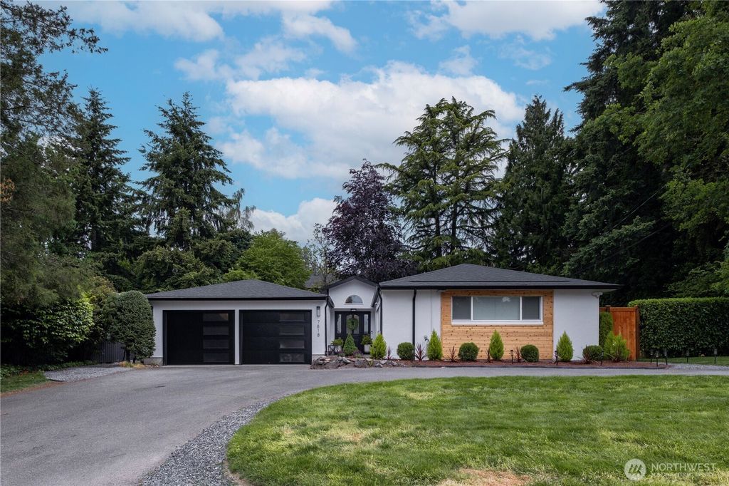 7818 NE 124th Street, Kirkland, WA 98034