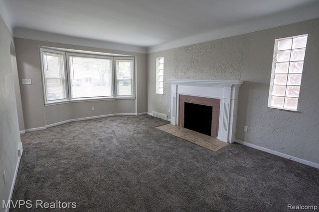 15502 Collingham Drive, Detroit, MI 48205