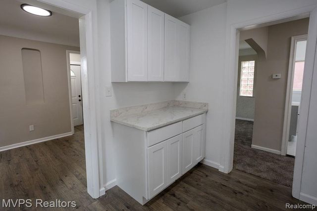 15502 Collingham Drive, Detroit, MI 48205