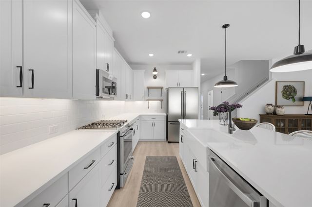 528 Brookside Drive, Van Alstyne, TX 75495