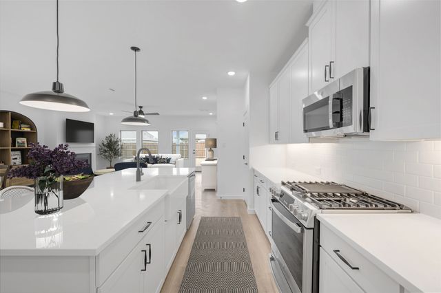 528 Brookside Drive, Van Alstyne, TX 75495