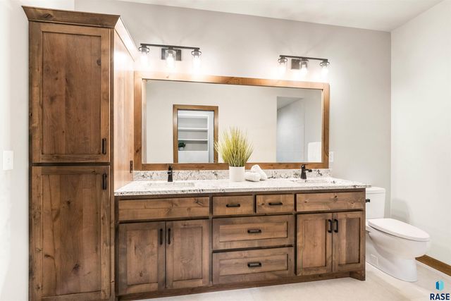 325 E 8th St Street, Tea, SD 57064